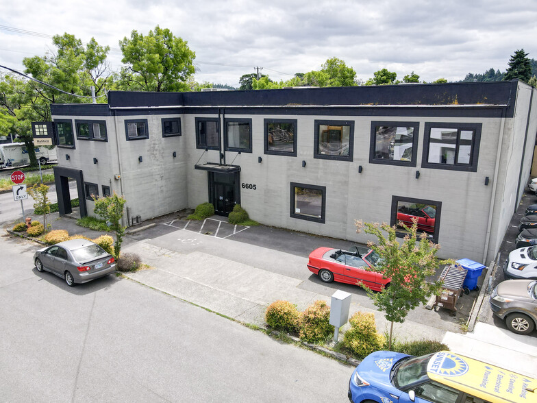 6605 S Macadam Ave, Portland, OR for lease - Building Photo - Image 1 of 16