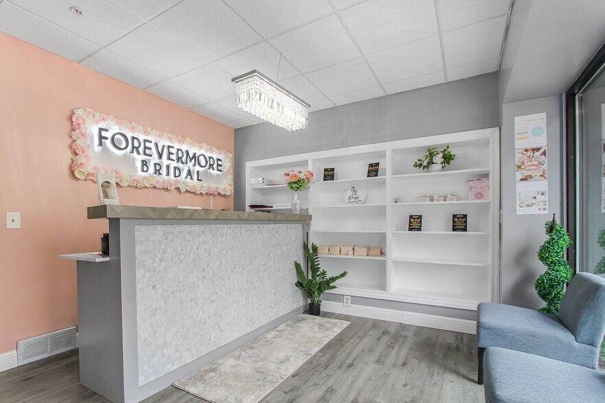 911 Madison Ave, Toledo, OH for lease - Interior Photo - Image 1 of 9