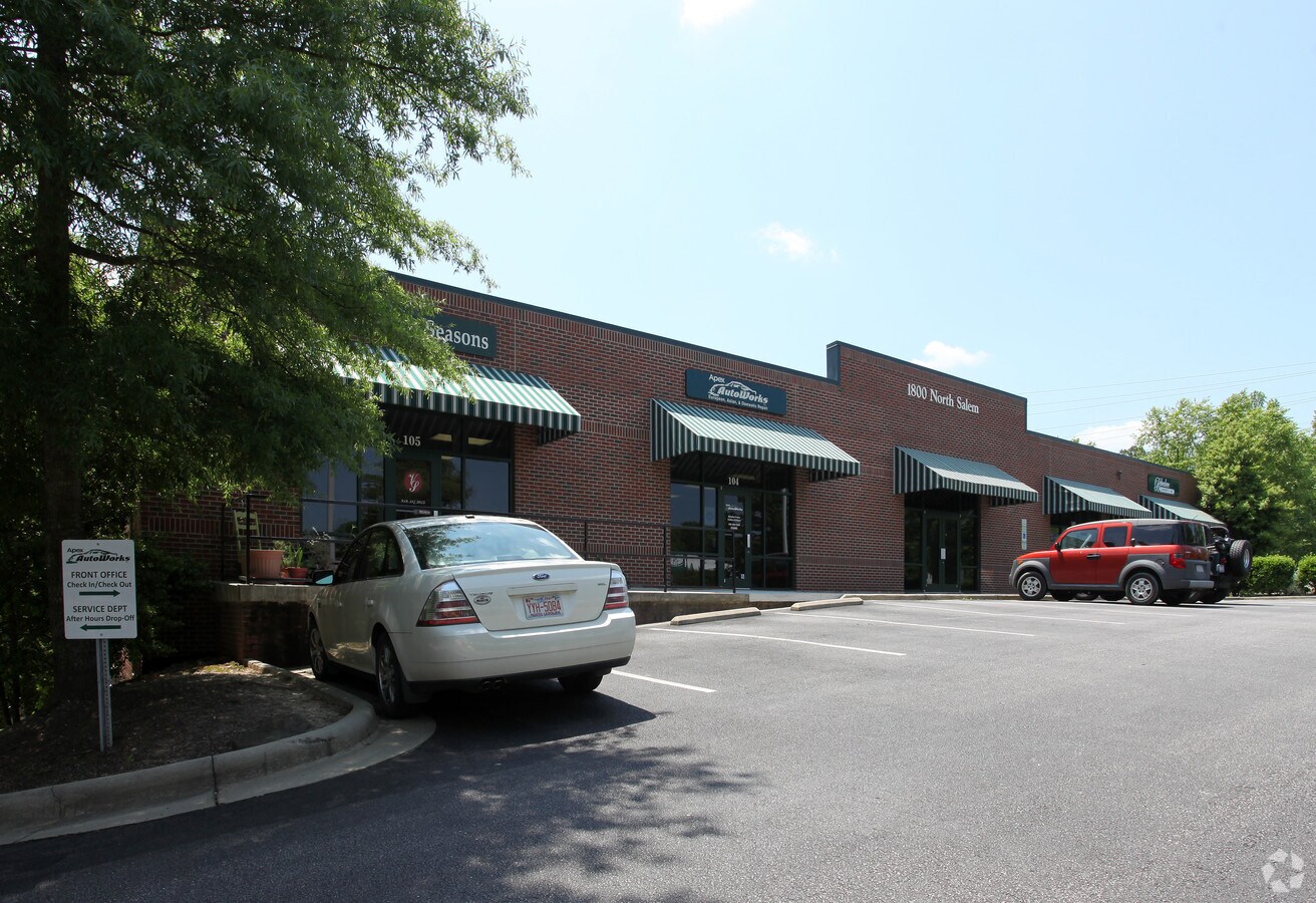 1800 N Salem St, Apex, NC 27523