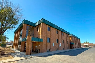 6635 S Dayton St #300 - Live-Work Space