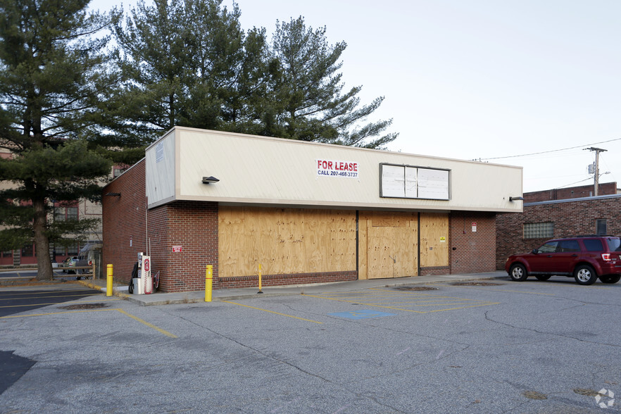 880 Main St, Sanford, ME for sale - Primary Photo - Image 1 of 1