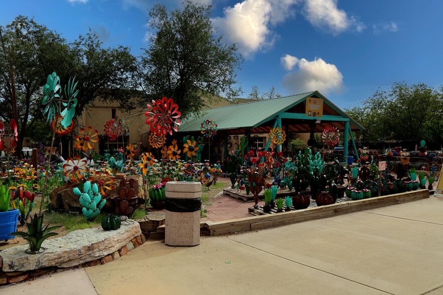 2820 Cerrillos Rd, Santa Fe, NM for lease - Building Photo - Image 1 of 7