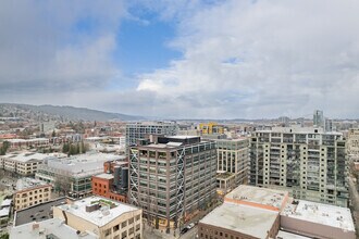 1120 NW Couch St, Portland, OR - AERIAL map view