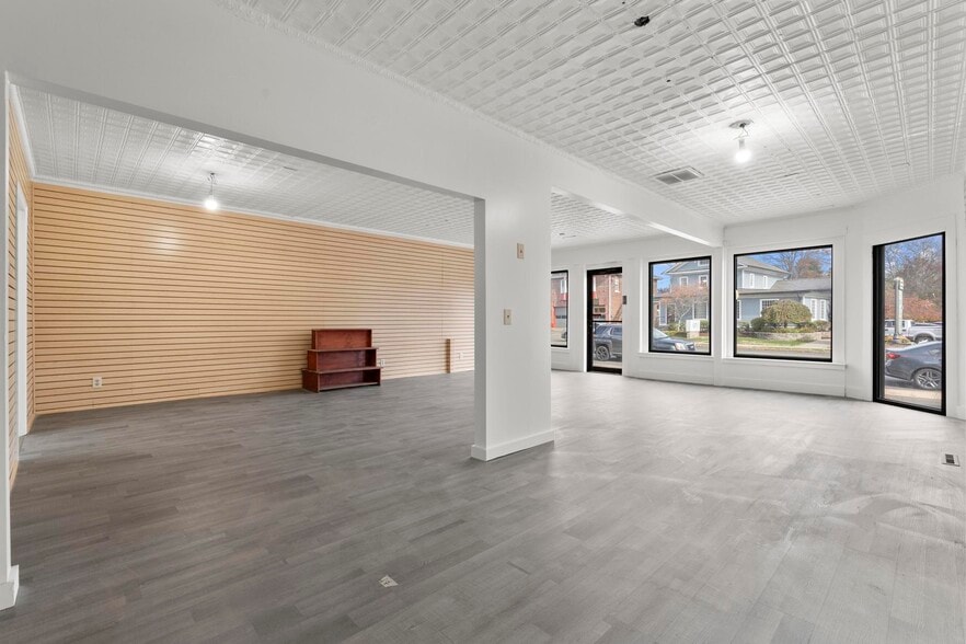 2980 Whitney Ave, Hamden, CT for lease - Building Photo - Image 1 of 22