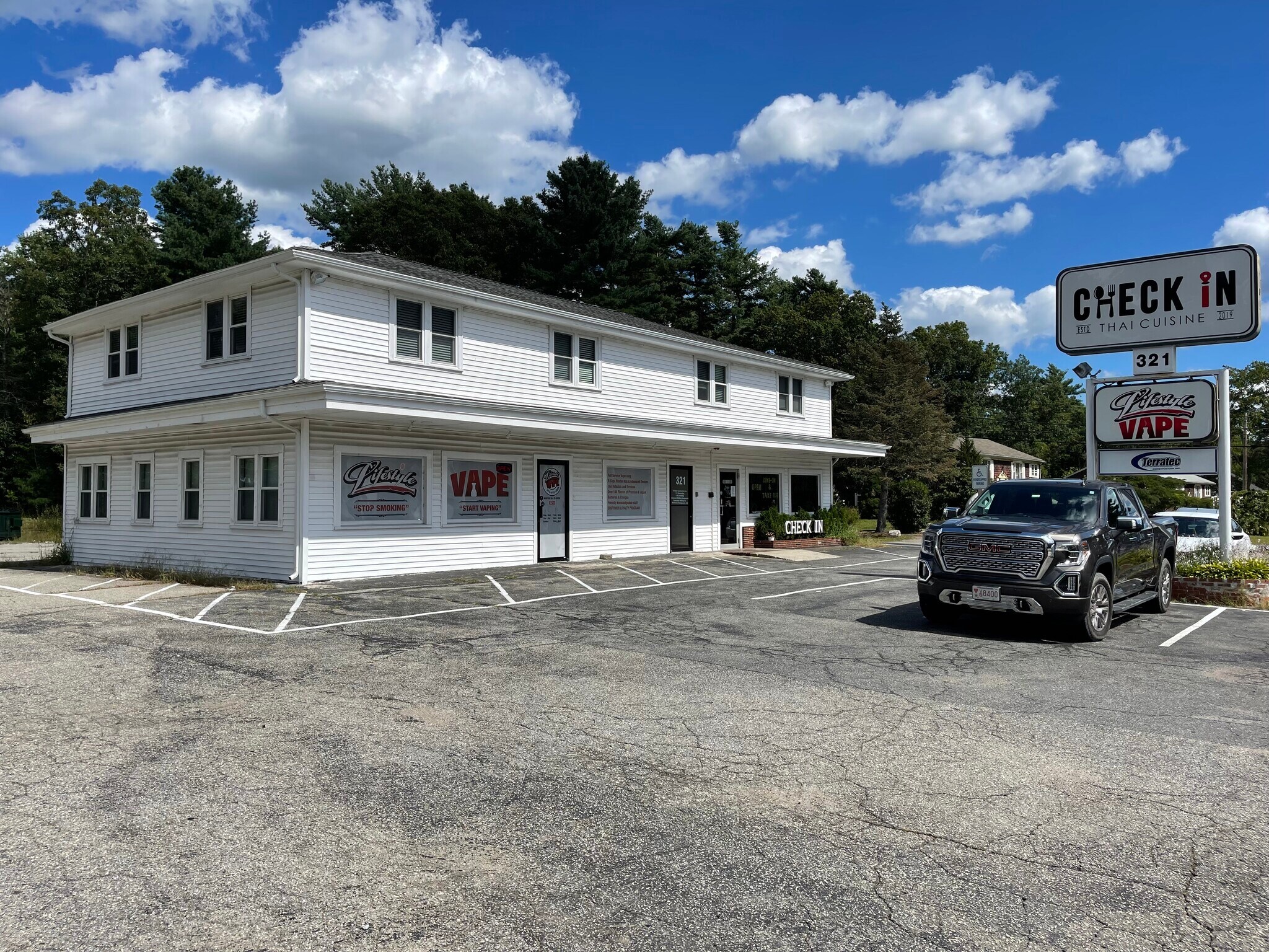 321 W Grove St, Middleboro, MA for sale Building Photo- Image 1 of 1