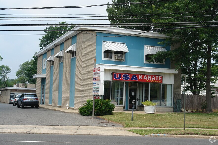 1120 Raritan Rd, Clark, NJ for lease - Building Photo - Image 2 of 4