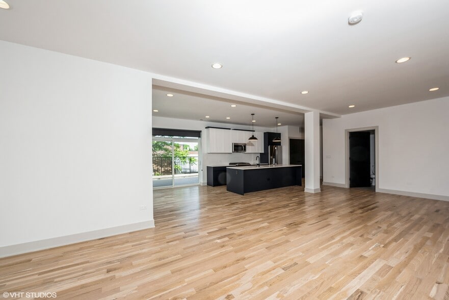 2500 N Halsted St, Chicago, IL for sale - Interior Photo - Image 3 of 4