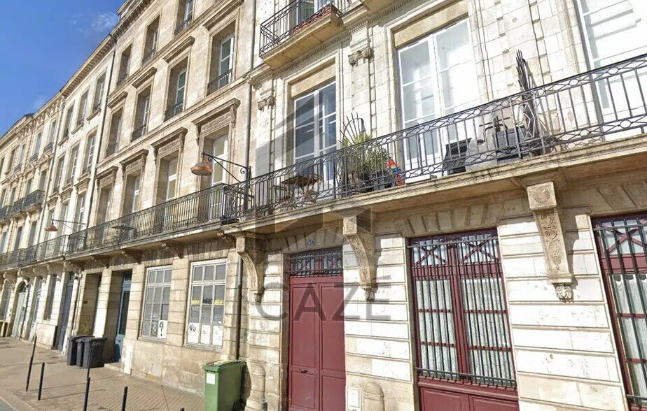 Office in Bordeaux for lease - Building Photo - Image 1 of 1