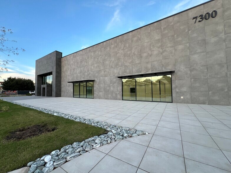 7300 Riverside Dr, Irving, TX for lease - Building Photo - Image 2 of 20