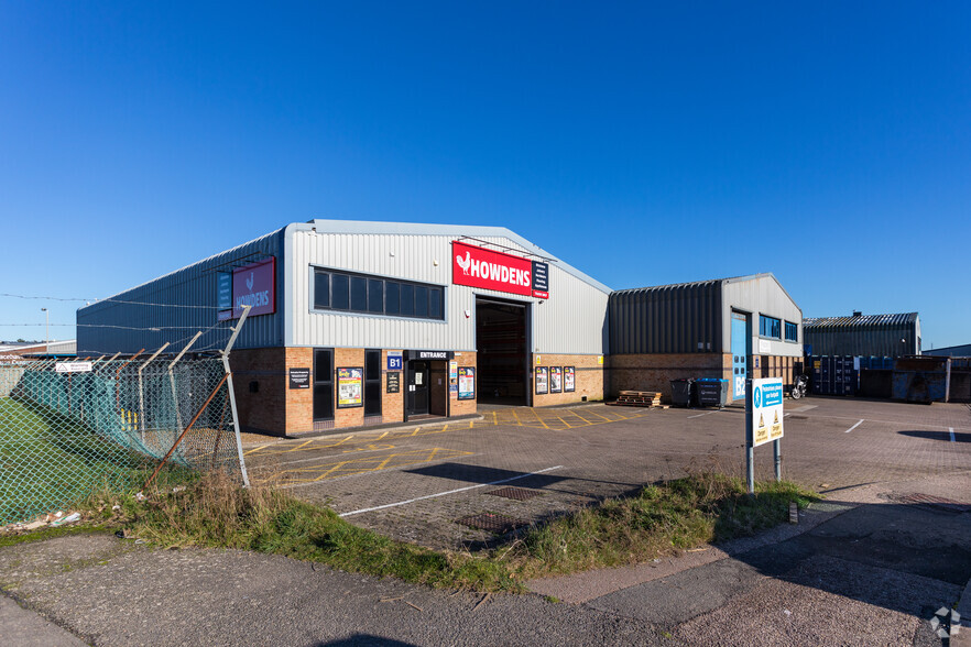 Newton Rd, Peacehaven for lease - Primary Photo - Image 1 of 5