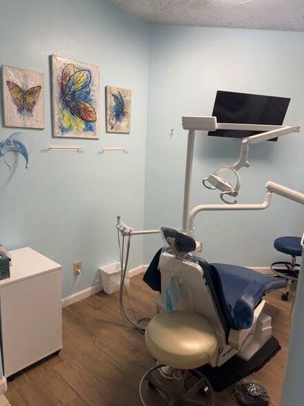 2051 N Fresno St, Fresno, CA for sale - Building Photo - Image 1 of 6