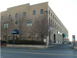 2600 W Broadway, Louisville, KY for lease - Building Photo - Image 1 of 1