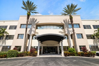 1400 Centrepark Blvd, West Palm Beach, FL for lease Interior Photo- Image 1 of 7