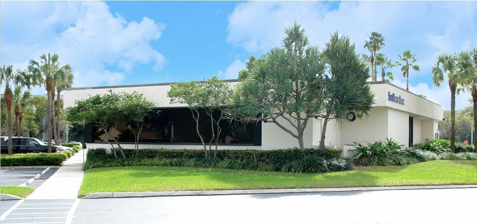 10000 Taft St, Pembroke Pines, FL for lease - Building Photo - Image 1 of 9