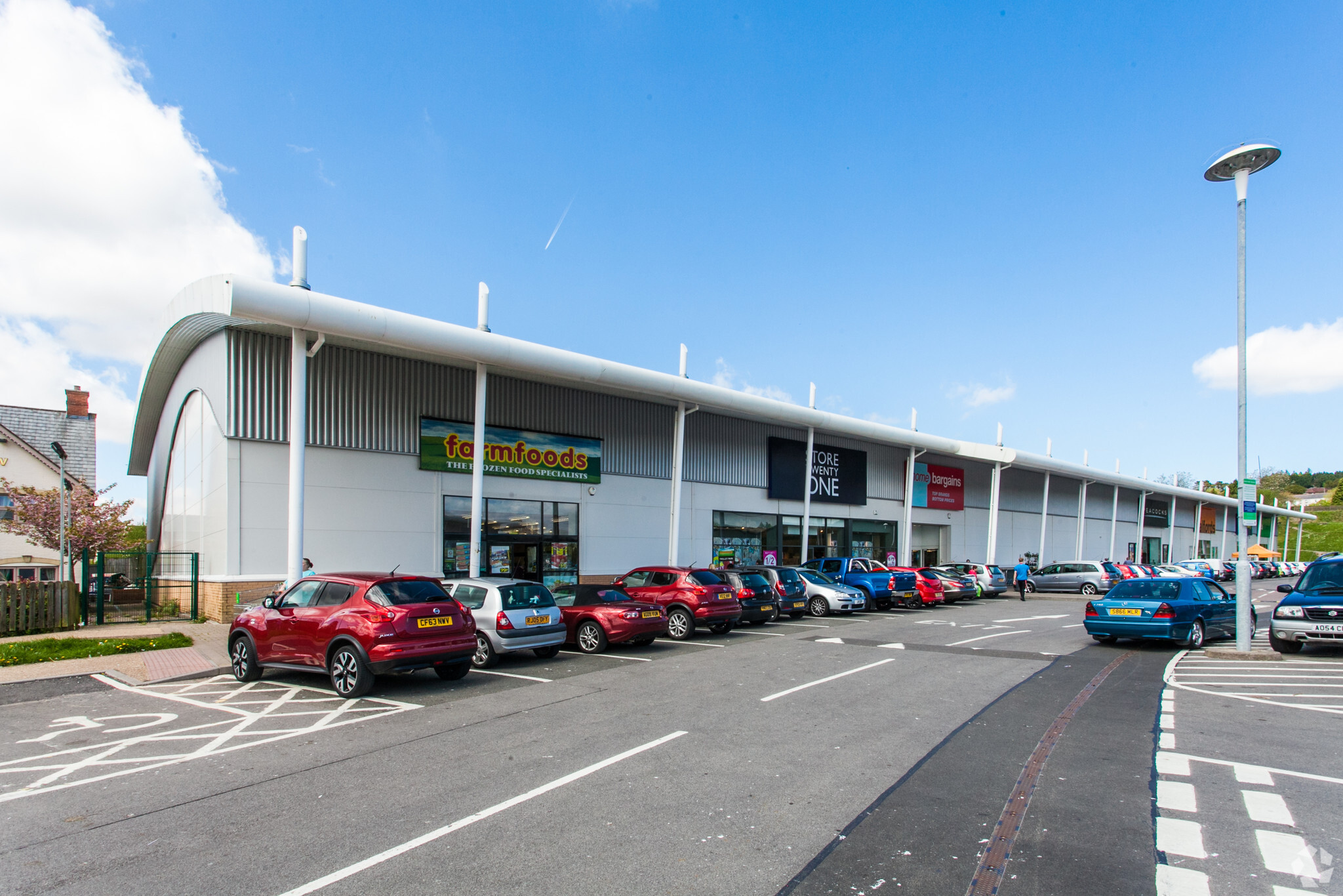 Units 1-7 Lakeside Retail Park, Brynmawr for lease Primary Photo- Image 1 of 8