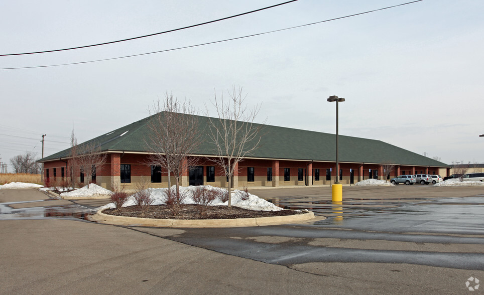 20368 Van Horn Rd, Woodhaven, MI for lease - Building Photo - Image 1 of 6