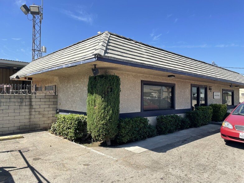 145 W Bryant St, Bloomington, CA for lease - Building Photo - Image 3 of 5