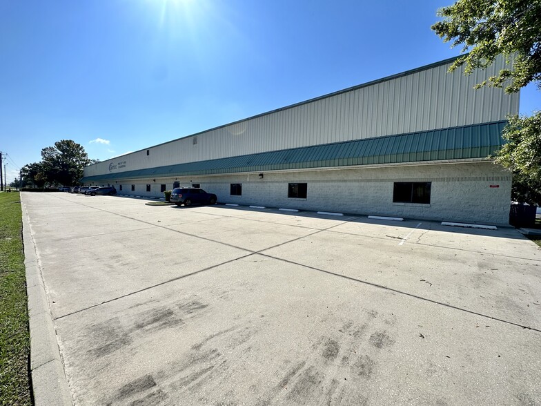 3551 W 1st St, Sanford, FL for lease - Building Photo - Image 2 of 6