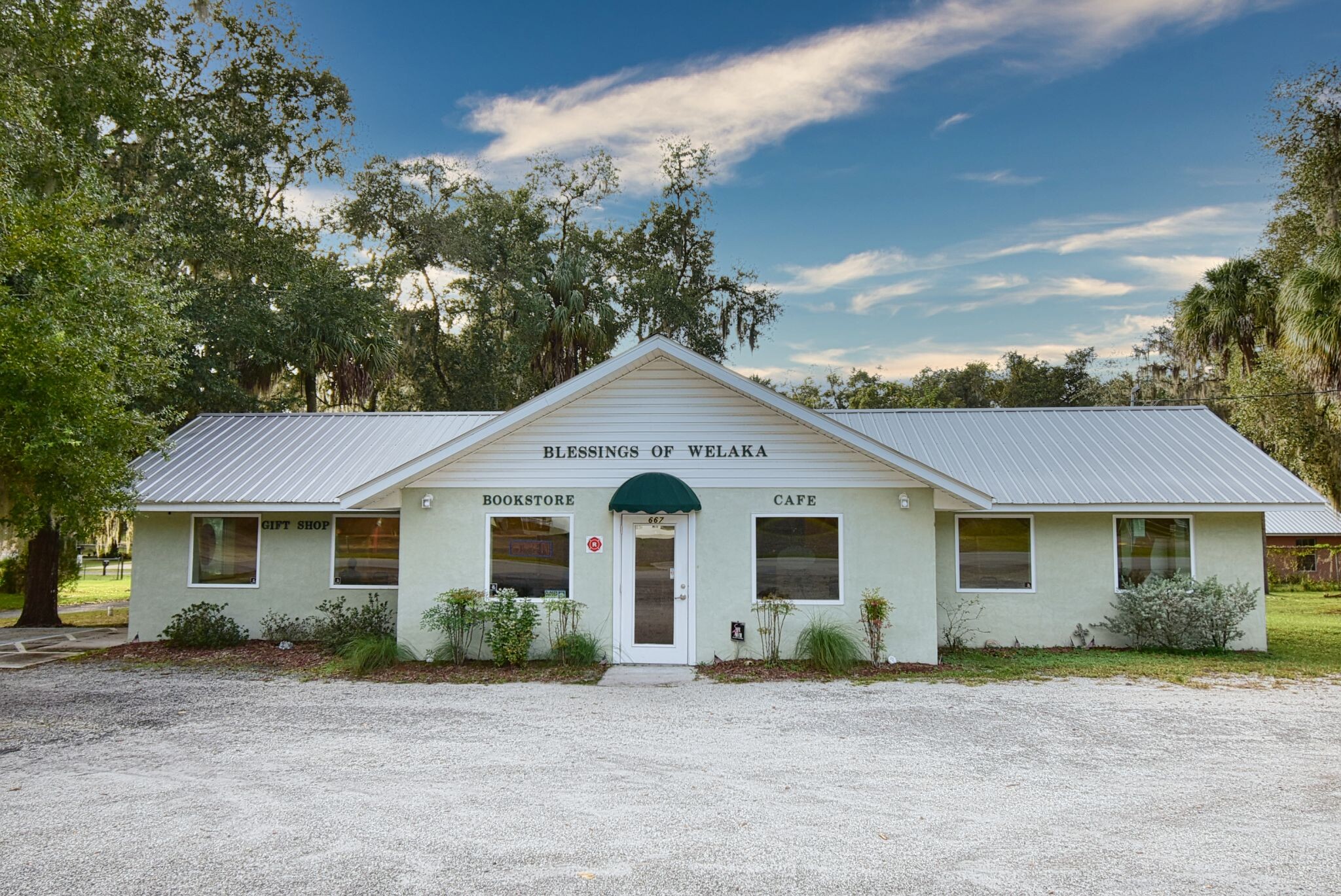 667 3rd Ave, Welaka, FL for sale Primary Photo- Image 1 of 46