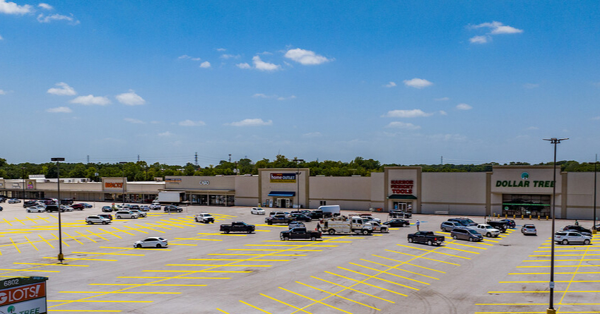 6790-6818 Spencer Hwy, Pasadena, TX for sale - Building Photo - Image 1 of 1