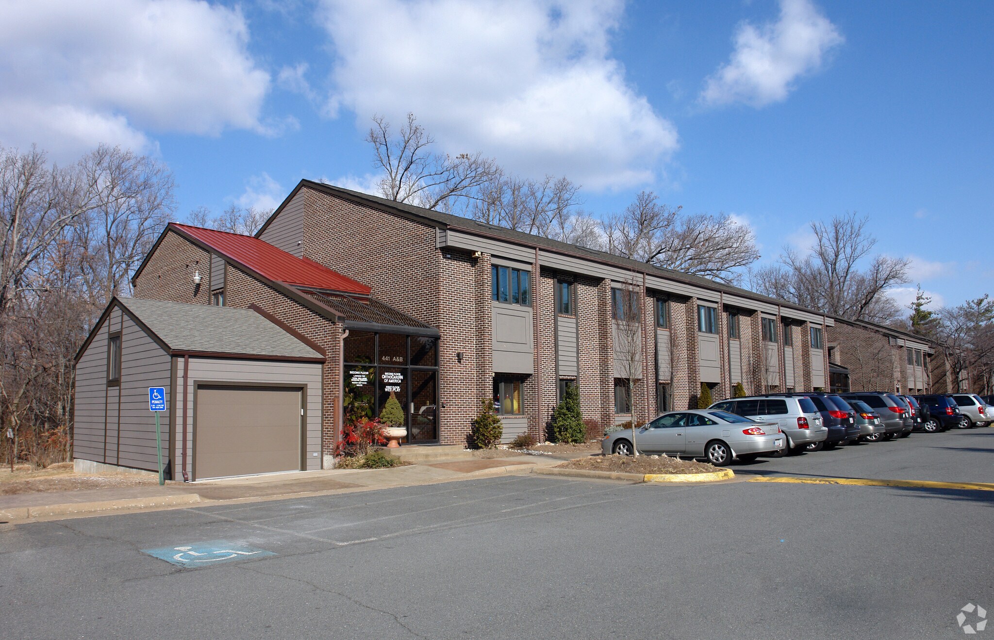 441 Carlisle Dr, Herndon, VA for sale Primary Photo- Image 1 of 1