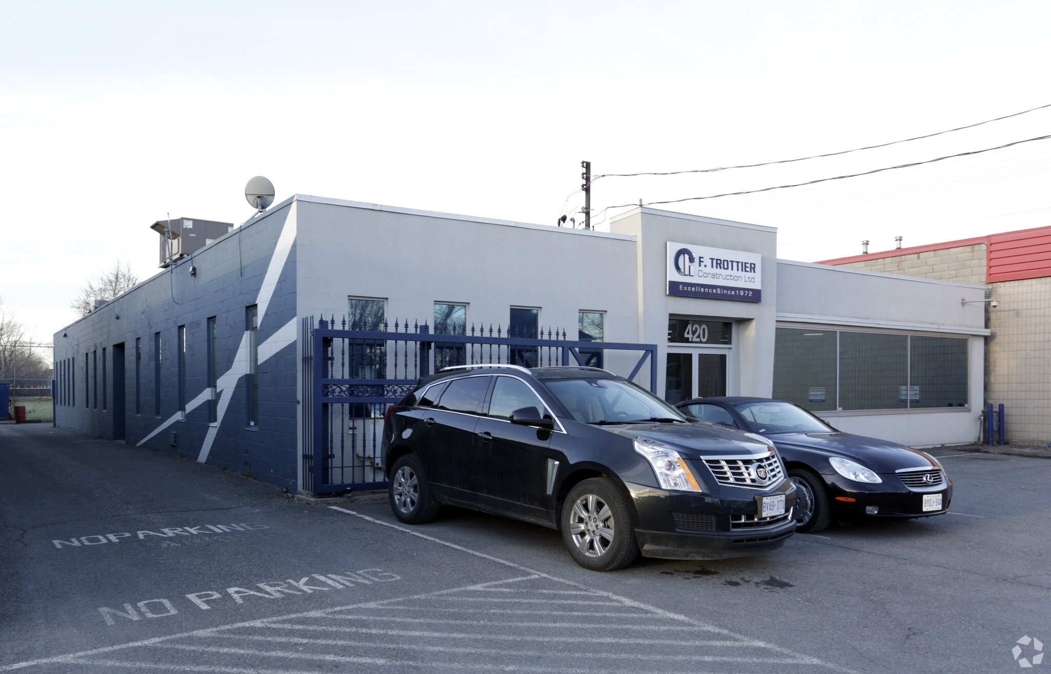 420 Mcarthur Ave, Ottawa, ON for sale Primary Photo- Image 1 of 3