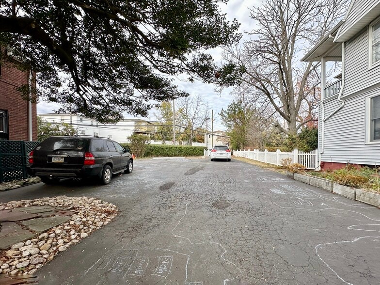 2604 Amboy Rd, Staten Island, NY for lease - Building Photo - Image 3 of 9