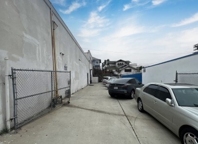 1511 Beverly Blvd, Los Angeles, CA for lease - Building Photo - Image 2 of 5