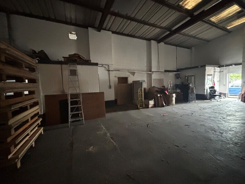 102 College St, Kempston for lease - Building Photo - Image 3 of 6