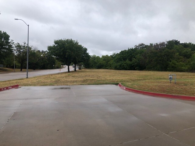 525 Westpark, Euless, TX for sale - Building Photo - Image 2 of 3