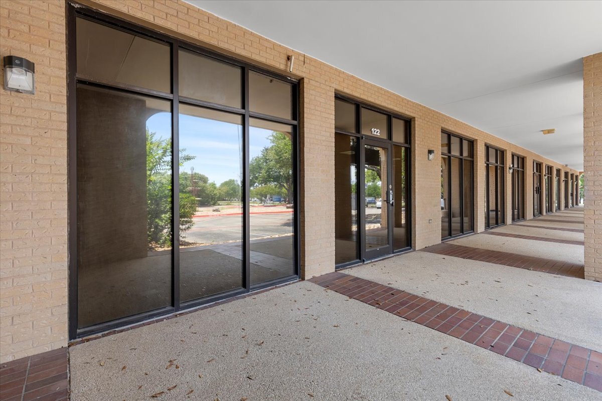 16333 S Great Oaks Dr, Round Rock, TX for lease Interior Photo- Image 1 of 13