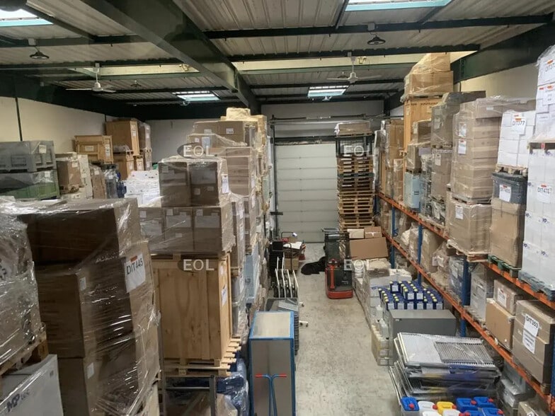 Flex in Villepinte for lease - Building Photo - Image 3 of 8