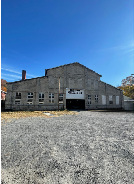 431 E Broad St, Tamaqua, PA for sale - Building Photo - Image 2 of 14