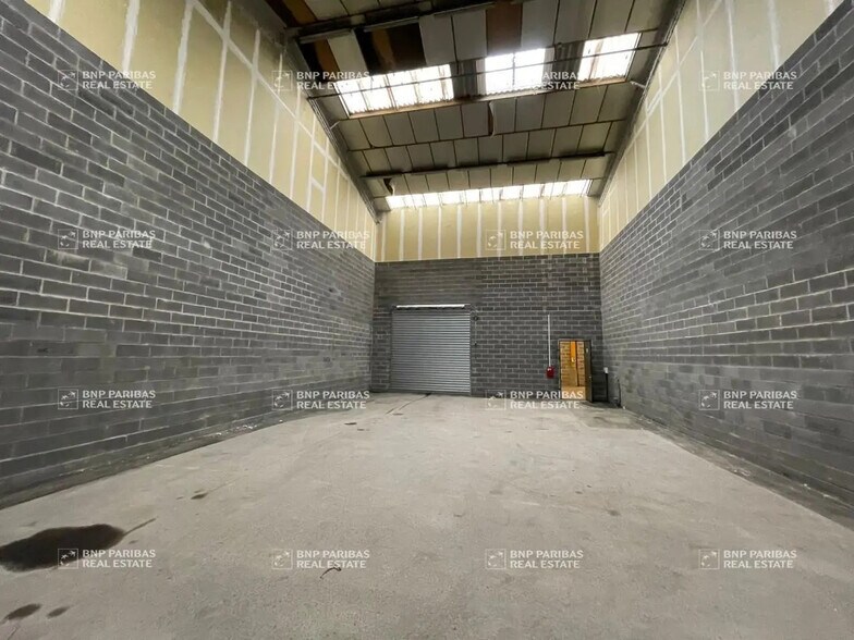 Flex in Ronchin for lease - Building Photo - Image 2 of 7