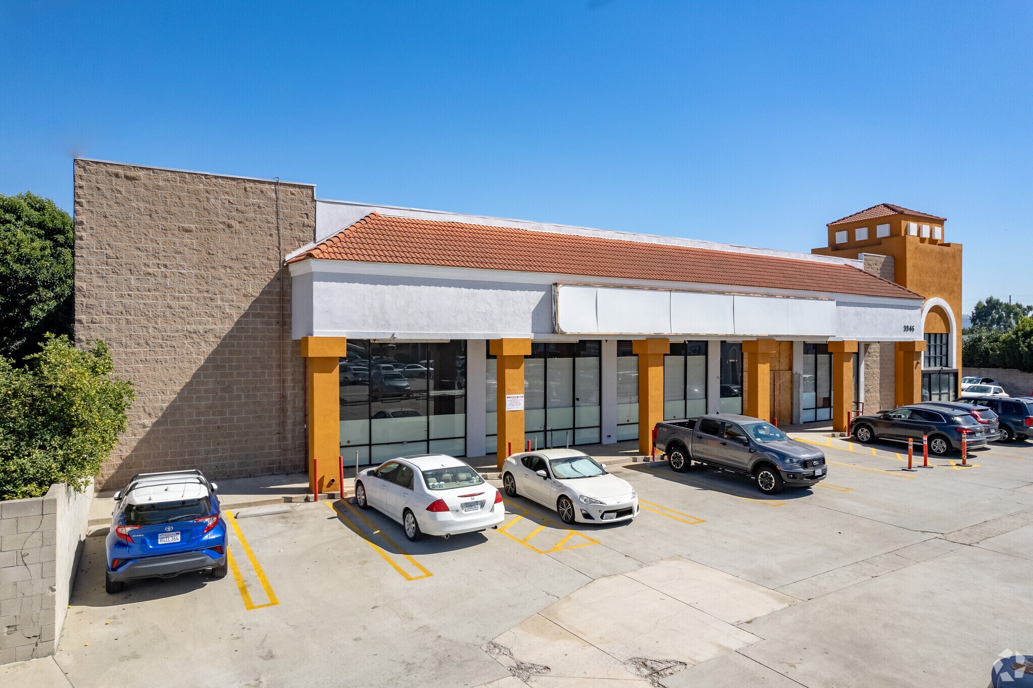 39443948 Peck Rd, El Monte, CA 91732 Victoria Center