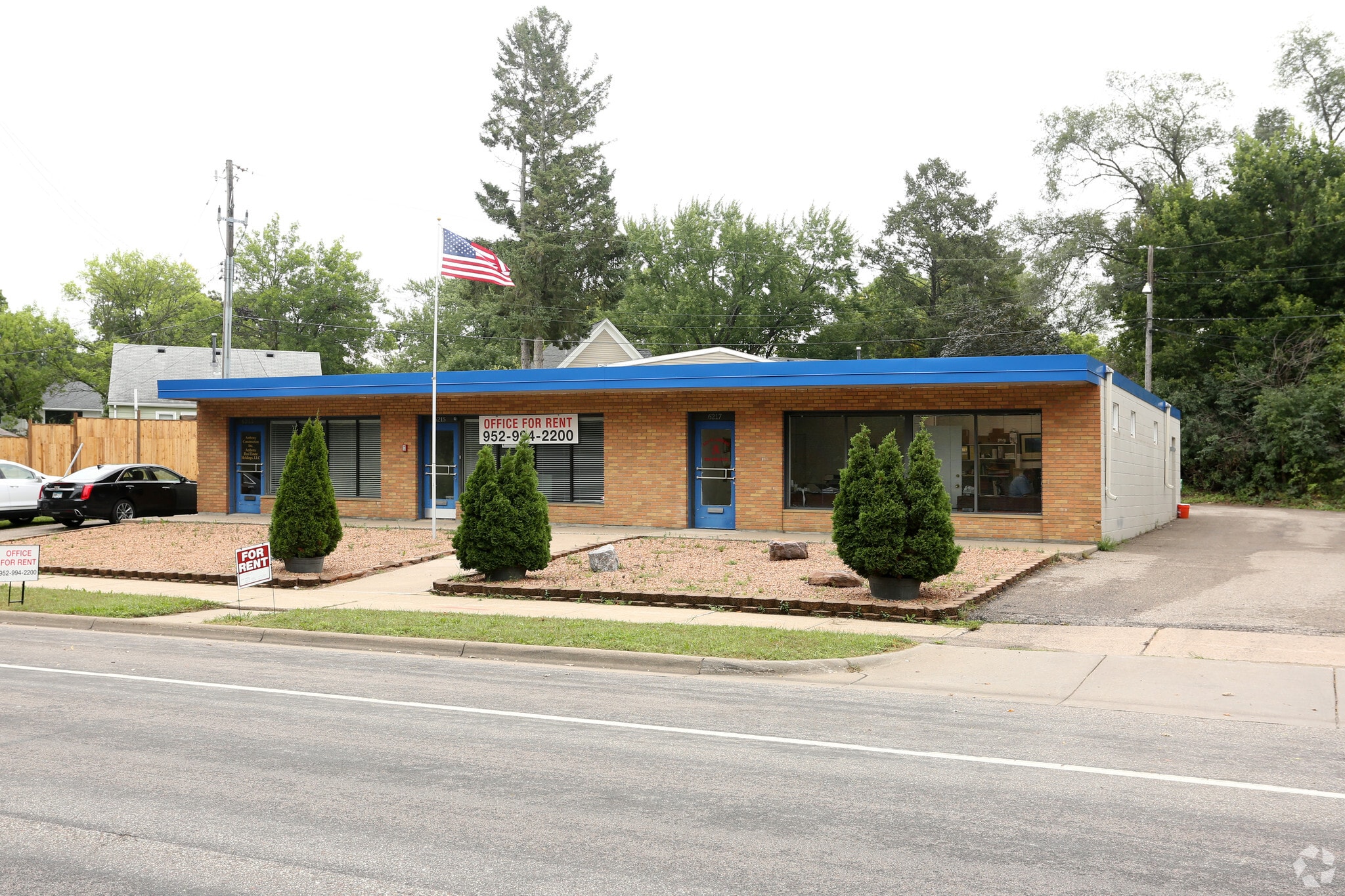 6213-6217 W Lake St, Saint Louis Park, MN for lease Primary Photo- Image 1 of 16