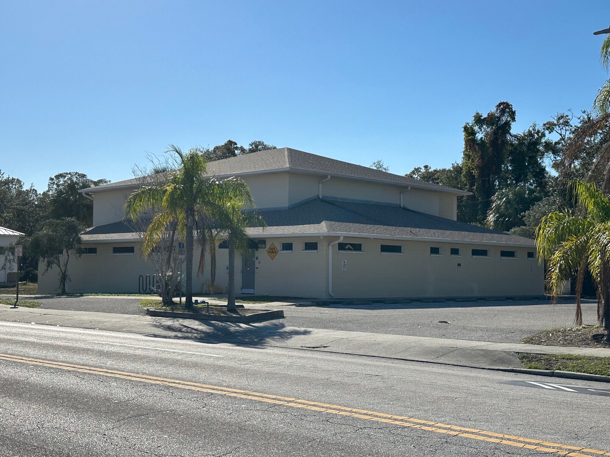 2421 4th St S, Saint Petersburg, FL for sale Building Photo- Image 1 of 1