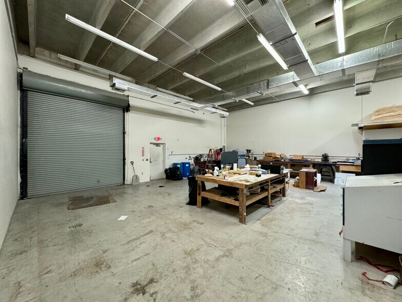 4510 Ave, West Palm Beach, FL 33405 Industrial for Lease