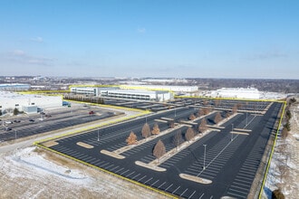 4700 N Hanley Rd, Berkeley, MO - AERIAL  map view