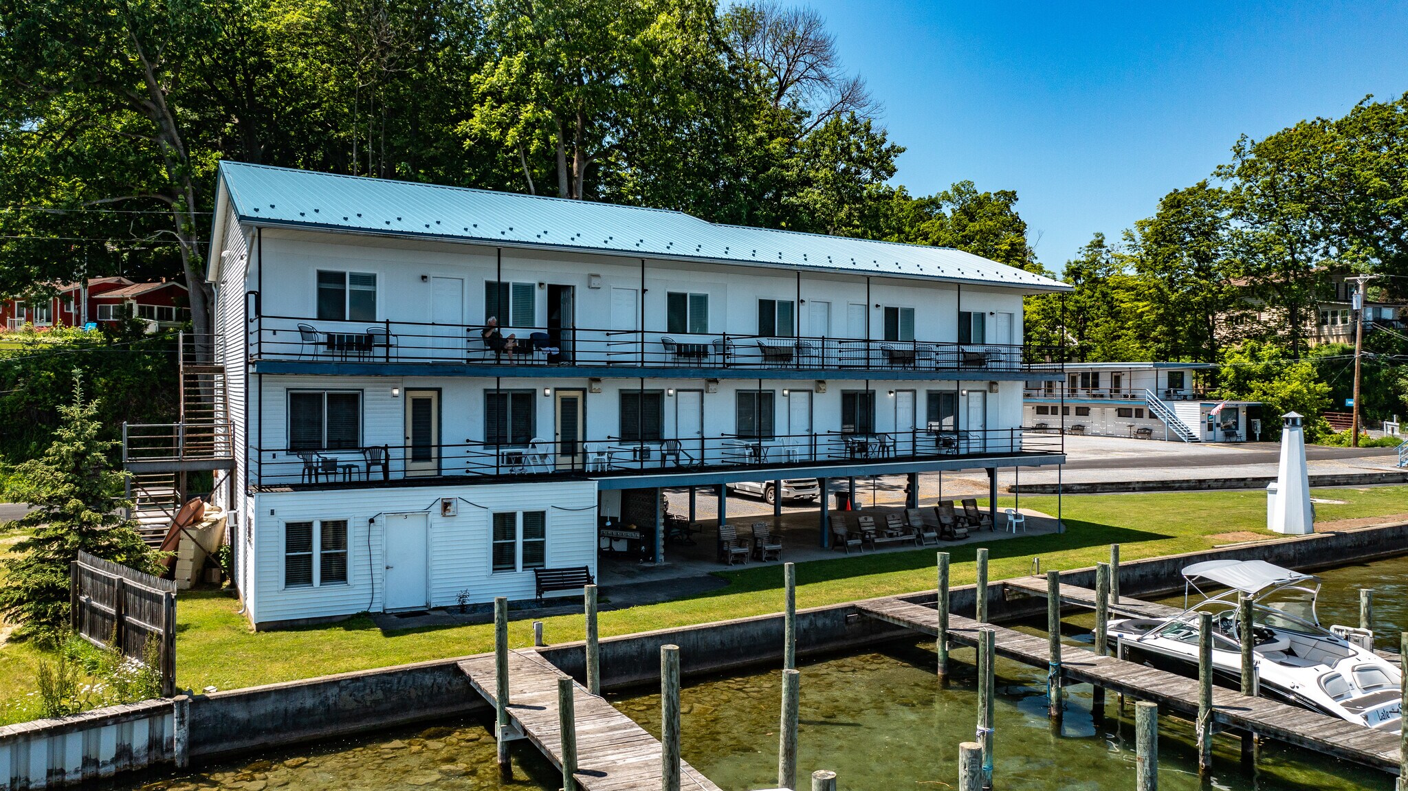 3434 N Plum Point Rd, Himrod, NY 14842 Showboat Motel Restaurant and