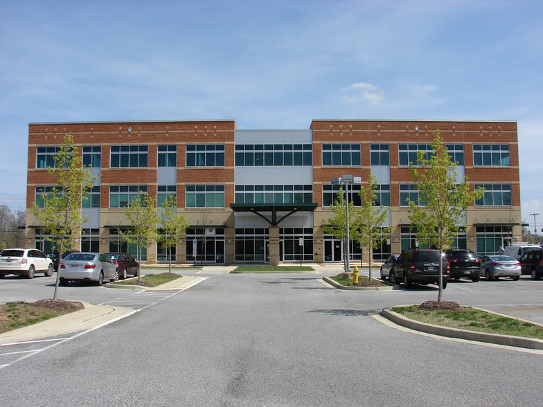 4475 Regency Pl, White Plains, MD for lease - Building Photo - Image 3 of 4