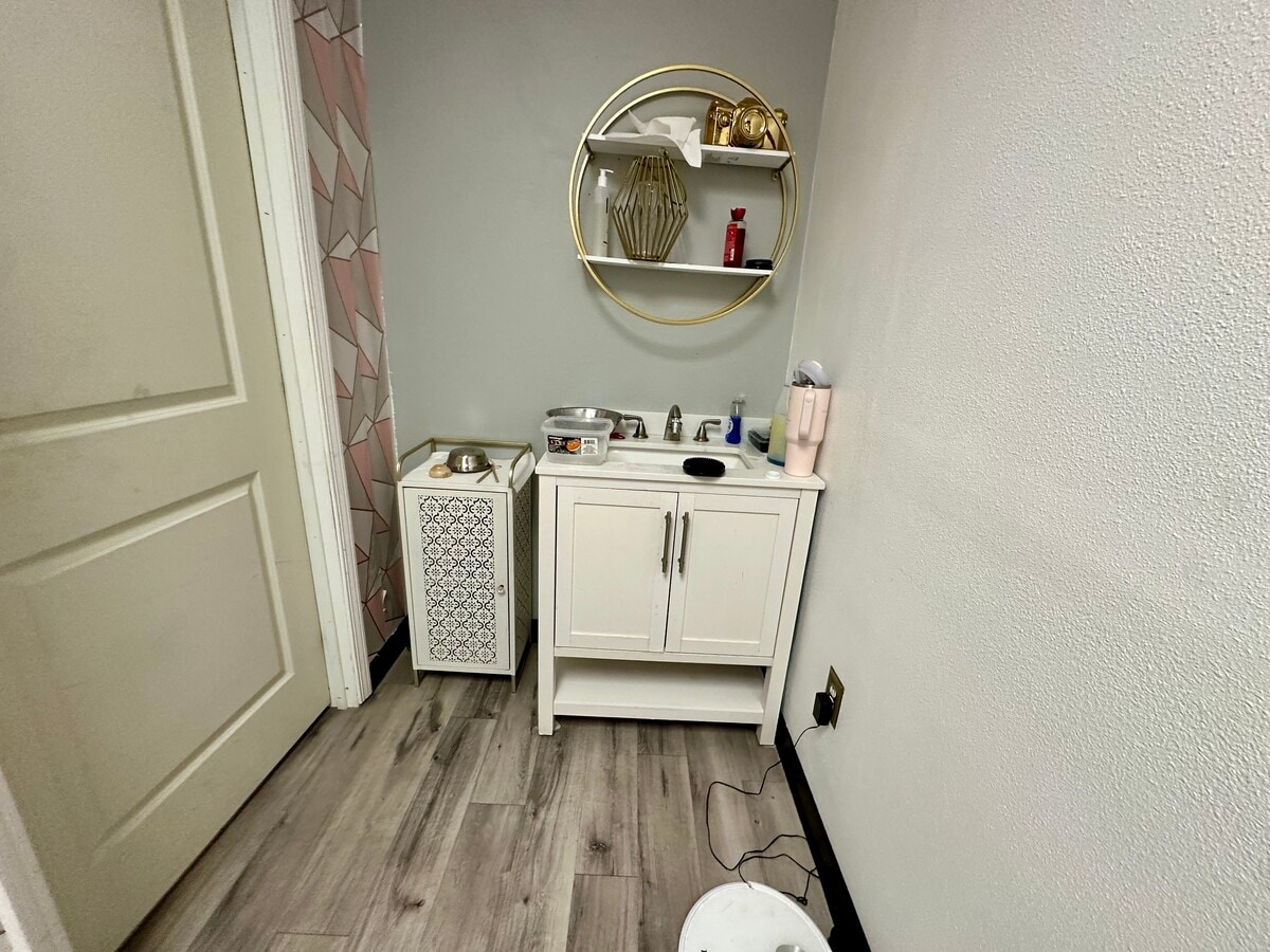 861 Harold Pl, Chula Vista, CA 91914 - Unit 209 -  - Interior Photo - Image 1 of 11