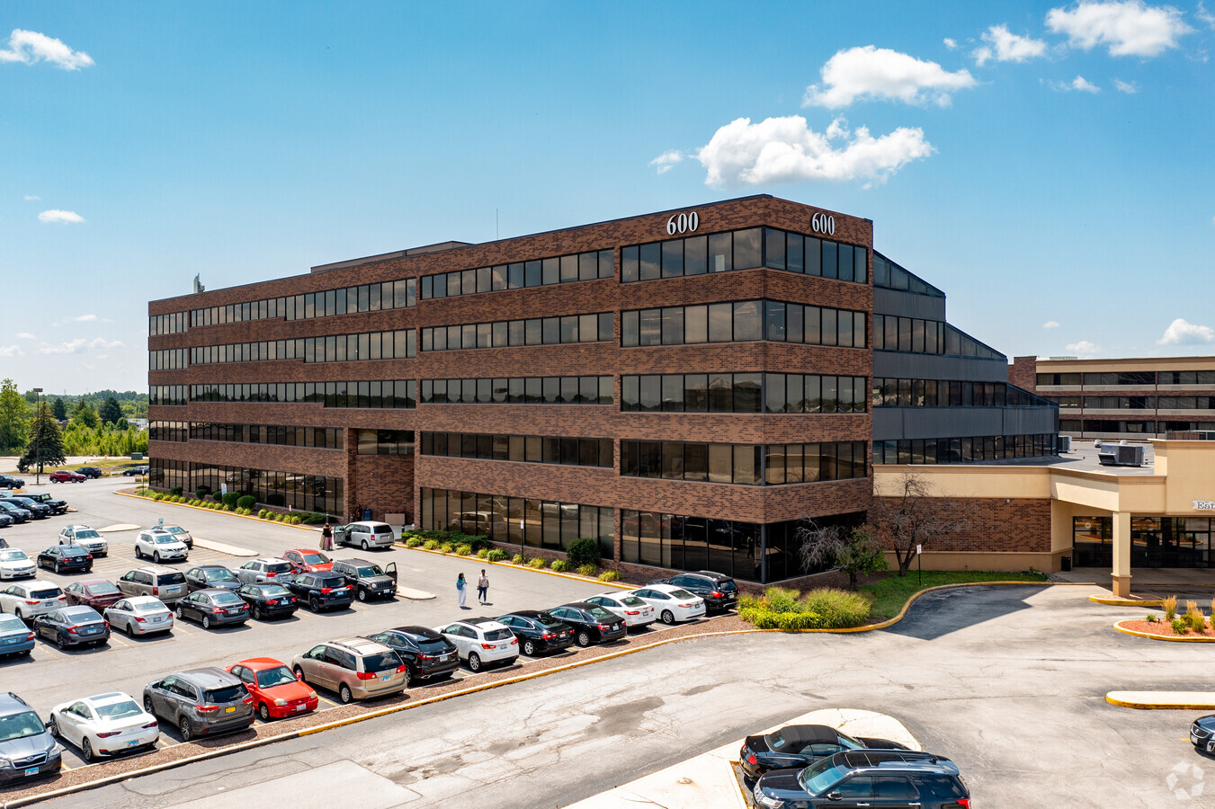 600 Town Center Rd, Matteson, IL 60443 - 600 Office Building | LoopNet