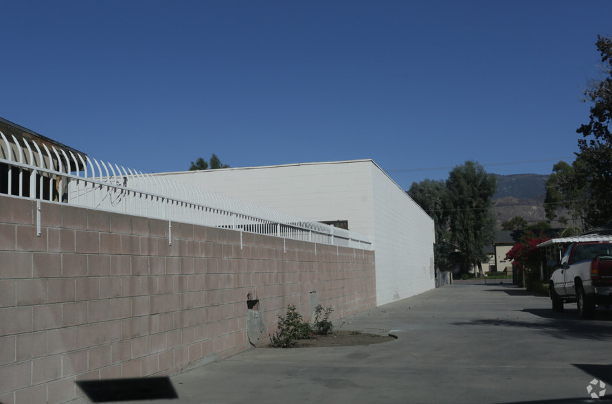 26035 Baseline, San Bernardino, CA for lease - Building Photo - Image 2 of 9