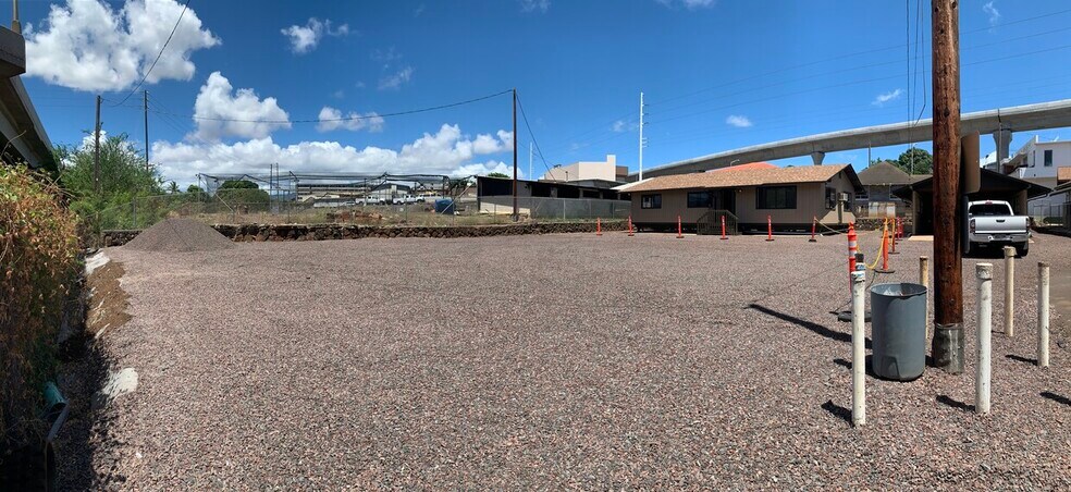 667 Kamehameha Hwy, Pearl City, HI for sale - Building Photo - Image 1 of 1
