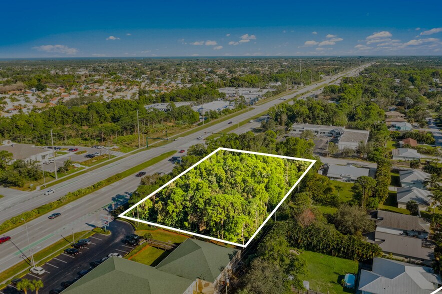 US 1 and Lillian Court, Stuart, FL for sale - Building Photo - Image 1 of 5