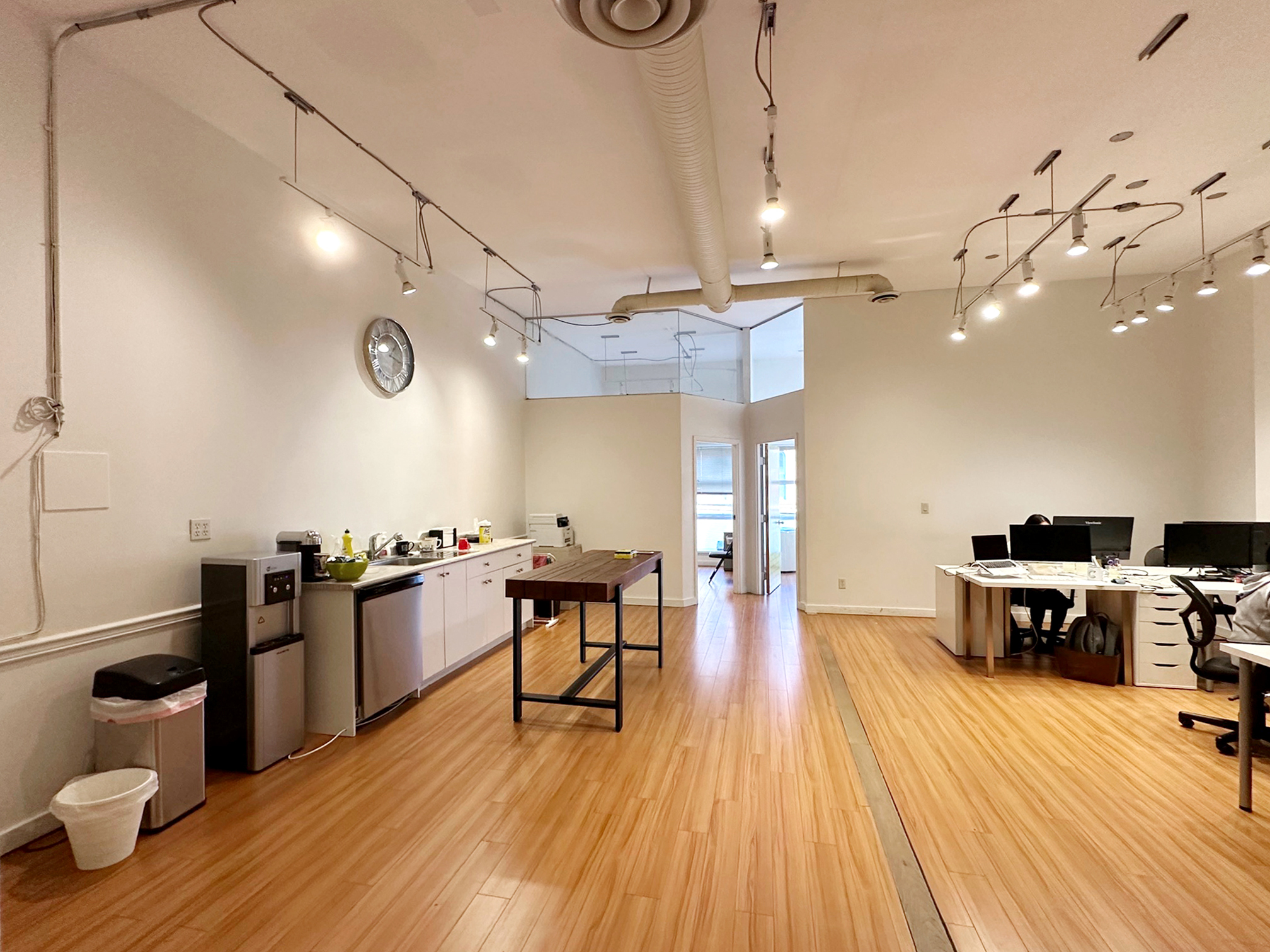 314 Cordova St W, Vancouver, BC for lease Interior Photo- Image 1 of 6