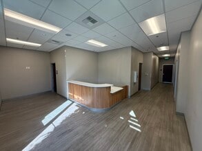 9291 Laguna Springs Dr, Elk Grove, CA for lease Interior Photo- Image 1 of 5