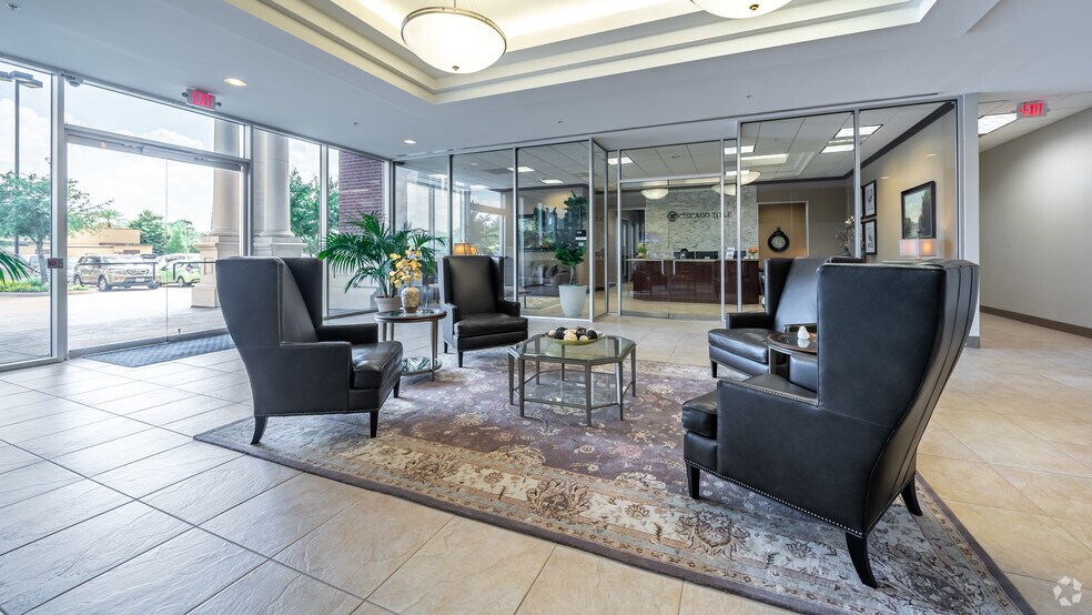 9720 Cypresswood Dr, Houston, TX for lease - Lobby - Image 3 of 7