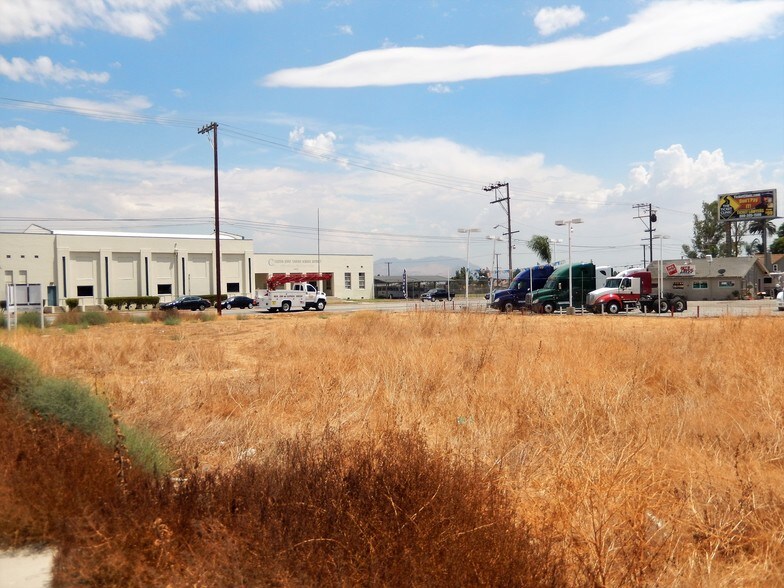 Cedar Ave, Bloomington, CA for sale - Building Photo - Image 1 of 1